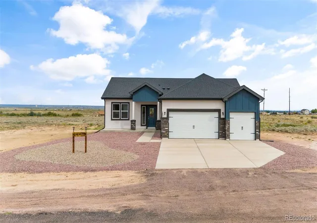 Photo 1 of Single family home for sale at 280 S Meriweather Dr, Pueblo, CO 81007 | MLS# 8919879 | Listing updated on 2026-10-07