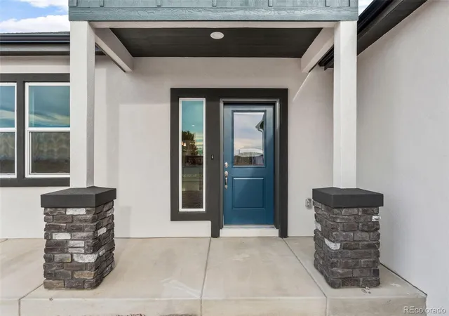 Photo 3 of Single family home for sale at 280 S Meriweather Dr, Pueblo, CO 81007 | MLS# 8919879 | Listing updated on 2026-10-07