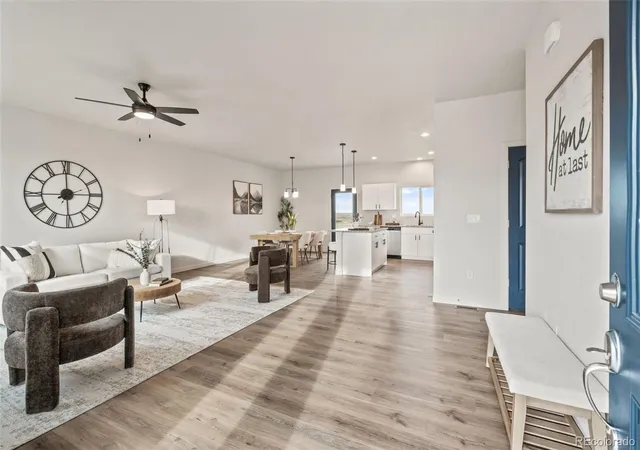 Photo 3 of Single family home for sale at 280 S Meriweather Dr, Pueblo, CO 81007 | MLS# 8919879 | Listing updated on 2026-10-07