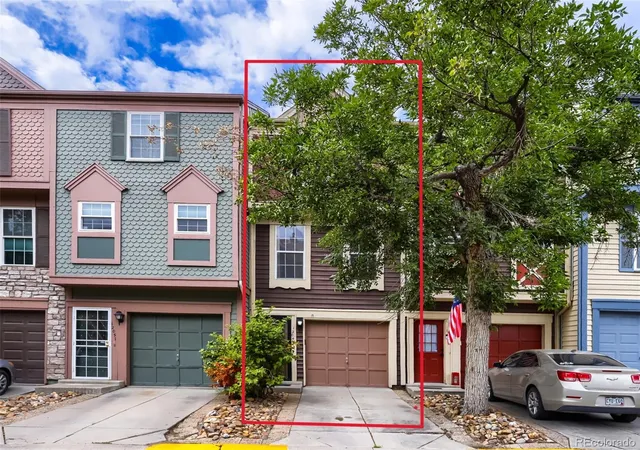 Photo 2 of Townhouse for sale at 12041 E Ford Cir, Aurora, CO 80012 | MLS# 3386697 | Listing updated on 2026-09-23