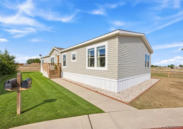 Photo 1 of Manufactured home for sale at 435 N 35th Avenue, Greeley, CO 80631 | MLS# 3960440 | Listing updated on 2026-10-09