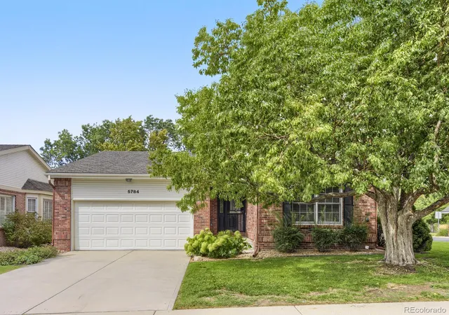 Photo 2 of Single family home for sale at 5784 Greenspointe Pl, Highlands Ranch, CO 80130 | MLS# 8478677 | Listing updated on 2026-09-30