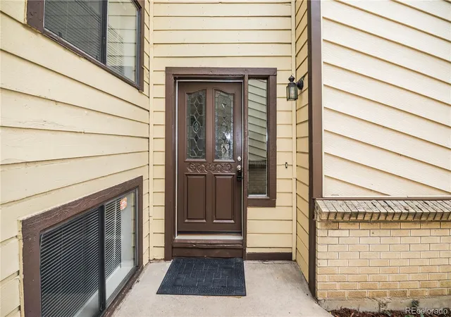 Photo 2 of Townhouse for sale at 1158 S Otis Pl, Lakewood, CO 80232 | MLS# 4325549 | Listing updated on 2026-09-24