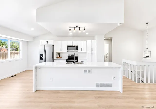 Single family home for sale at 3533 S Richfield Cir, Aurora, CO 80013 | MLS# 3387672