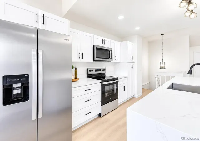 Photo 4 of Single family home for sale at 3533 S Richfield Cir, Aurora, CO 80013 | MLS# 3387672 | Listing updated on 2026-09-16