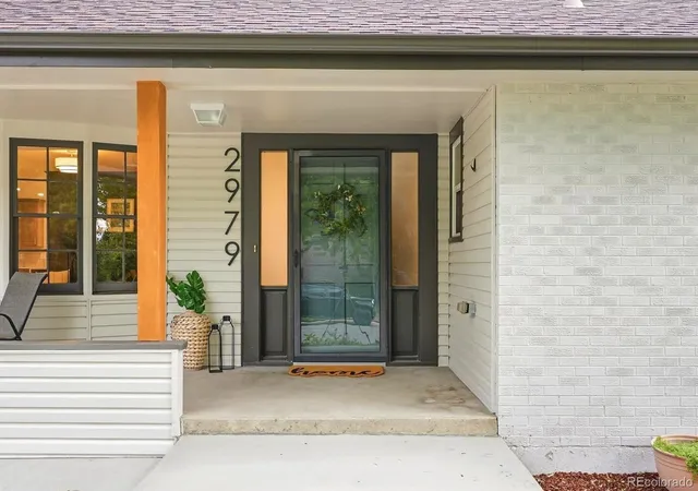 Photo 3 of Single family home for sale at 2979 Robb Cir, Lakewood, CO 80215 | MLS# 8286742 | Listing updated on 2026-10-07