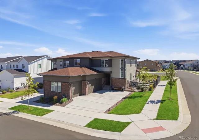 Photo 1 of Single family home for sale at 6850 Oak Cyn Cir, Castle Pines, CO 80108 | MLS# 7395150 | Listing updated on 2026-09-28