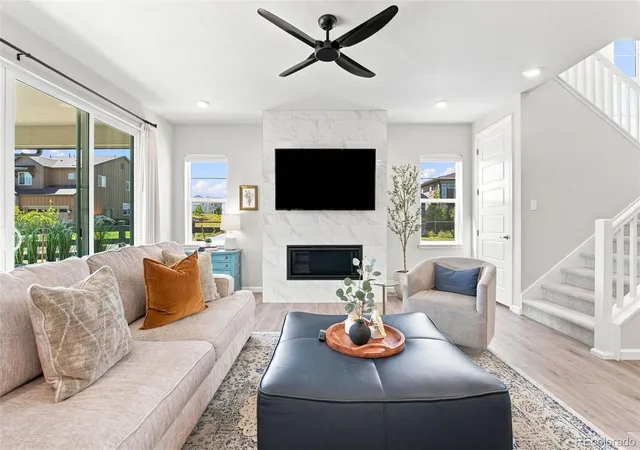 Photo 3 of Single family home for sale at 6850 Oak Cyn Cir, Castle Pines, CO 80108 | MLS# 7395150 | Listing updated on 2026-09-28