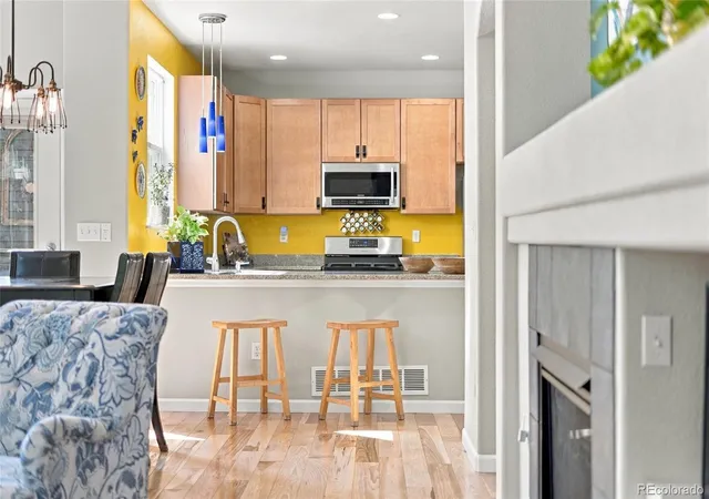 Listing Photo 4 - Condo for sale in building located at 8359 Flora St, Arvada, CO 80005 - Unit #B