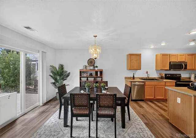 Photo 4 of Single family home for sale at 9697 Marmot Ridge Cir, Littleton, CO 80125 | MLS# 4312037 | Listing updated on 2026-09-29