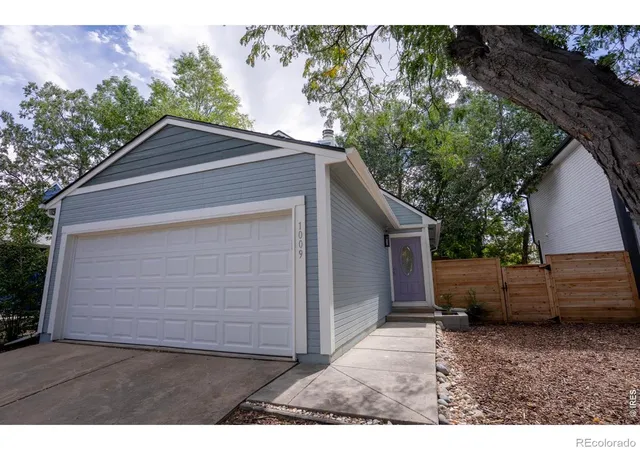 Photo 1 of Single family home for sale at 1009 Townley Cir, Longmont, CO 80501 | MLS# IR1068786 | Listing updated on 2026-09-23