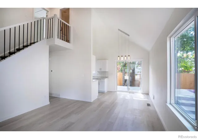 Photo 2 of Single family home for sale at 1009 Townley Cir, Longmont, CO 80501 | MLS# IR1068786 | Listing updated on 2026-09-23