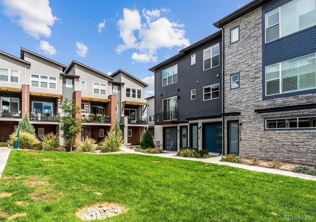 Photo 2 of Townhouse for sale at 7831 W 43rd Place, Wheat Ridge, CO 80033 | MLS# 9359730 | Listing updated on 2026-09-24