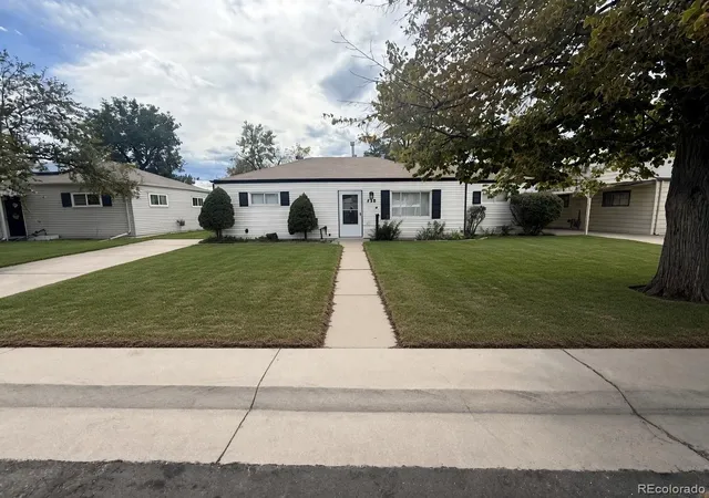 Photo 1 of Single family home for sale at 755 Uvalda St, Aurora, CO 80011 | MLS# 3972706 | Listing updated on 2026-09-22