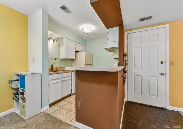 Photo 3 of Condo for sale at 4654 White Rock Cir #4, Boulder, CO 80301 | MLS# 7642046 | Listing updated on 2026-09-29
