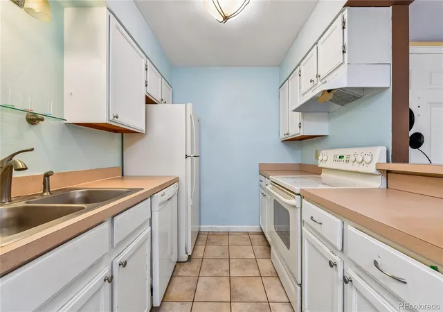 Photo 3 of Condo for sale at 4654 White Rock Cir #4, Boulder, CO 80301 | MLS# 7642046 | Listing updated on 2026-09-29