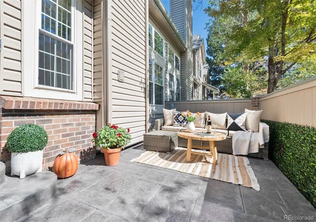 Photo 2 of Townhouse for sale at 1671 S Fulton St, Aurora, CO 80247 | MLS# 3621046 | Listing updated on 2026-10-06