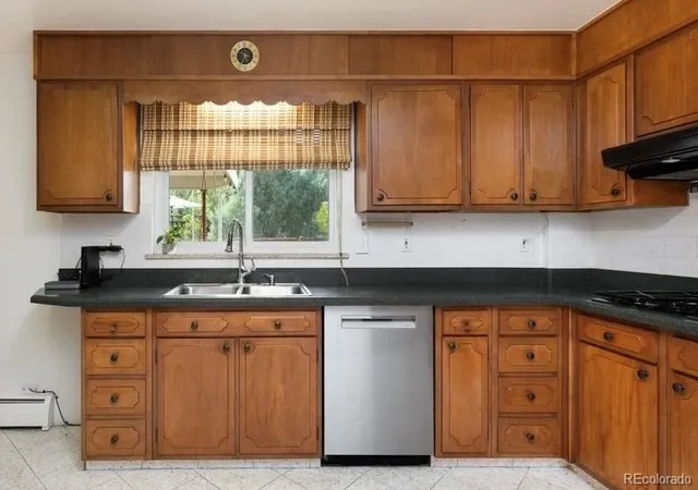 Photo 2 of Single family home for sale at 1045 S Cody St, Lakewood, CO 80226 | MLS# 5537855 | Listing updated on 2026-09-25