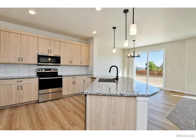 Photo 3 of Single family home for sale at 1039 Crown Sparrow St, Johnstown, CO 80534 | MLS# IR1068808 | Listing updated on 2026-10-05