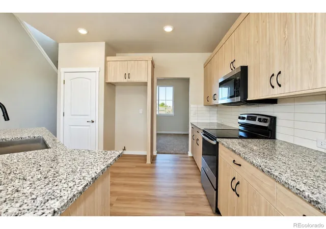 Photo 4 of Single family home for sale at 1039 Crown Sparrow St, Johnstown, CO 80534 | MLS# IR1068808 | Listing updated on 2026-10-05