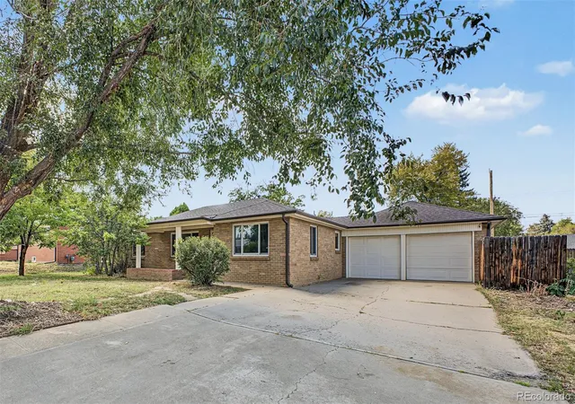 Photo 2 of Single family home for sale at 4165 Pierce St, Wheat Ridge, CO 80033 | MLS# 7775038 | Listing updated on 2026-09-23
