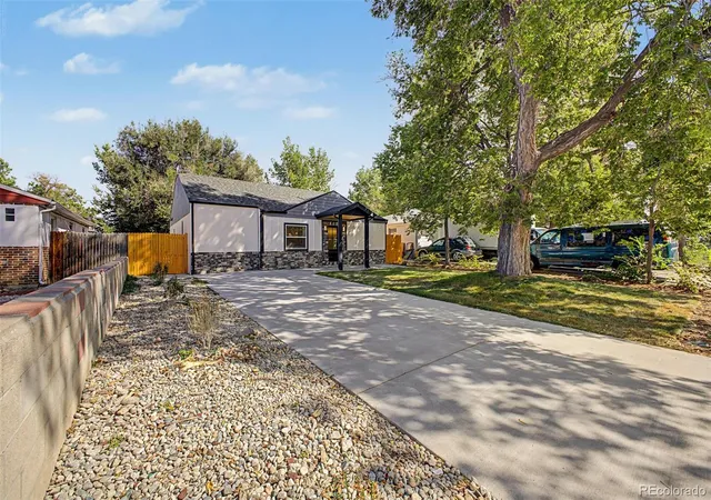Photo 3 of Single family home for sale at 1926 Xenia St, Denver, CO 80220 | MLS# 8639554 | Listing updated on 2026-09-24