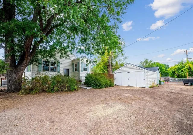 Photo 3 of Single family home for sale at 9555 W 6th Avenue, Lakewood, CO 80215 | MLS# 7489799 | Listing updated on 2026-09-22