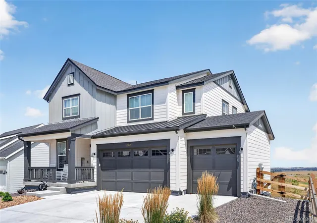 Photo 3 of Single family home for sale at 39520 Congress Ln, Elizabeth, CO 80107 | MLS# 4008338 | Listing updated on 2026-09-17