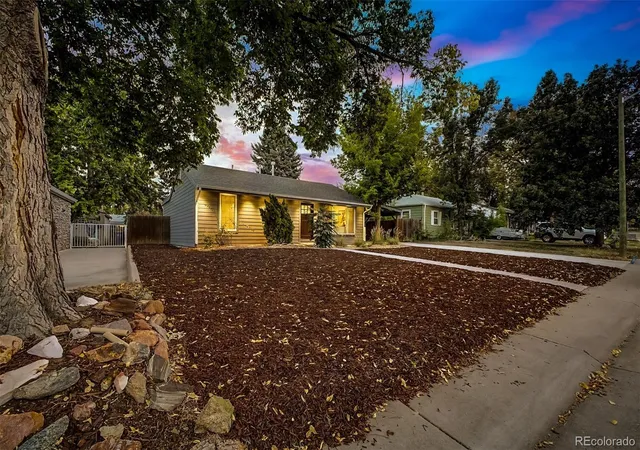 Photo 3 of Single family home for sale at 1450 S Glencoe St, Denver, CO 80222 | MLS# 9379341 | Listing updated on 2026-09-23