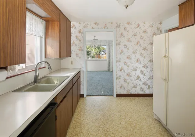 Photo 3 of Sale Pending at 1041 Florence St, Aurora, CO 80010 | MLS# 7149733 | Listing updated on 2026-10-05
