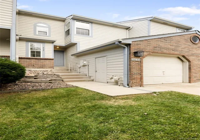 Photo 3 of Townhouse for sale at 9058 W Plymouth Ave, Littleton, CO 80128 | MLS# 8840219 | Listing updated on 2026-09-25