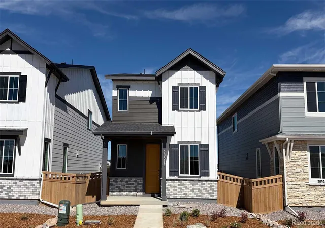 Photo 1 of Single family home for sale at 20313 E 57th Avenue, Aurora, CO 80019 | MLS# 9338996 | Listing updated on 2026-10-03