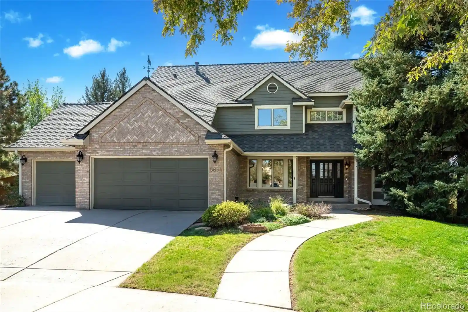 Photo 1 of Single family home for sale at 5694 S Laredo St, Centennial, CO 80015 | MLS# 1833830 | Listing updated on 2026-10-09