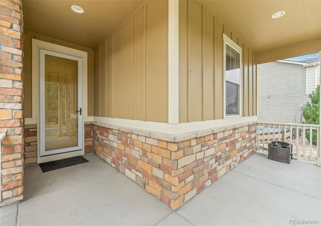 Photo 3 of Sale Pending at 5522 Bear Crk Loop, Elizabeth, CO 80107 | MLS# 6917943 | Listing updated on 2026-09-19