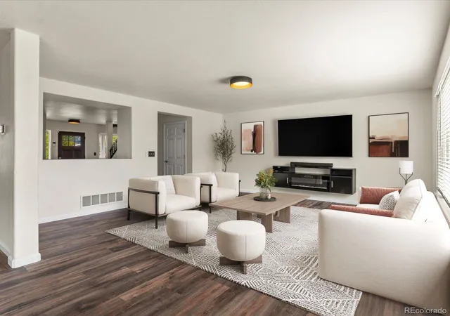 Photo 3 of Single family home for sale at 9797 Falcon Ln, Littleton, CO 80125 | MLS# 8107480 | Listing updated on 2026-09-19