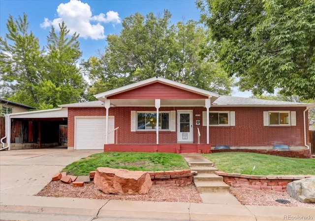 Single family home for sale at 6918 Newman St, Arvada, CO 80004 | MLS# 8994800