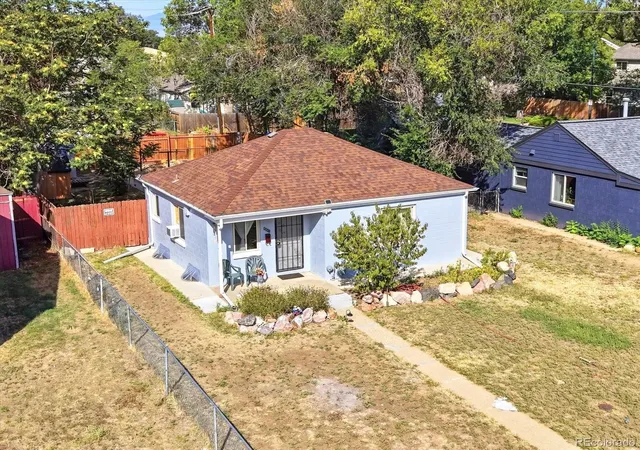 Photo 2 of Single family home for sale at 3445 Dahlia St, Denver, CO 80207 | MLS# 4621610 | Listing updated on 2026-09-29