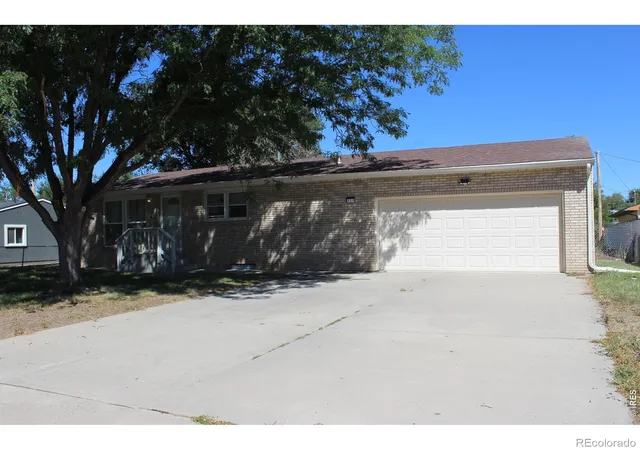 Photo 3 of Single family home for sale at 721 Arapahoe St, Fort Morgan, CO 80701 | MLS# IR1068848 | Listing updated on 2026-09-26