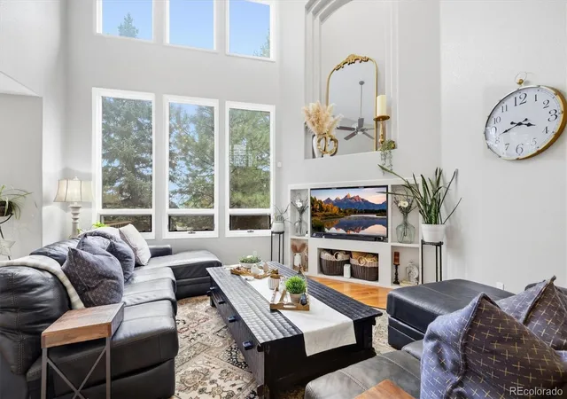 Photo 2 of Mansion for sale at 10 Antler Ct, Littleton, CO 80127 | MLS# 5250011 | Listing updated on 2026-09-24
