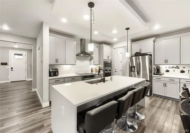 Photo 2 of Single family home for sale at 3976 N Catawba Way, Aurora, CO 80019 | MLS# 2769420 | Listing updated on 2026-10-29