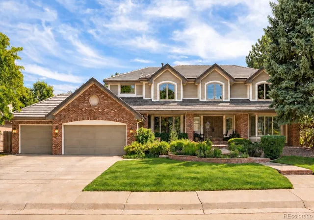 Photo 3 of Mansion for sale at 2224 S Queen St, Lakewood, CO 80227 | MLS# 9184419 | Listing updated on 2026-10-08