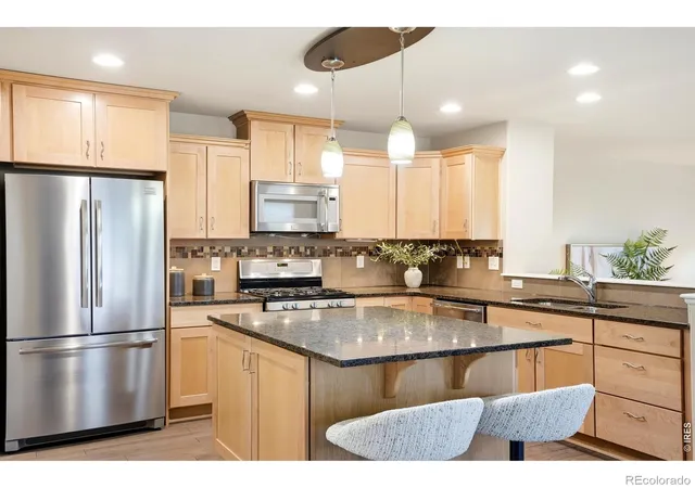 Photo 3 of Townhouse for sale at 1647 Venice Ln, Longmont, CO 80503 | MLS# IR1068862 | Listing updated on 2026-10-04