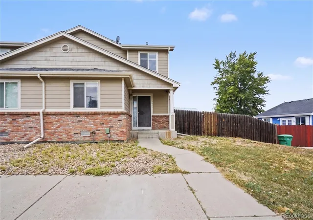 Townhouse for sale at 5411 Elm Ct, Denver, CO 80221 | MLS# 1912572