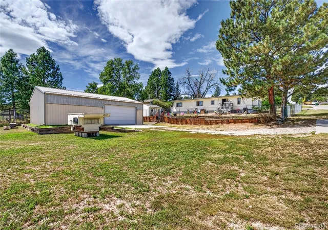 Photo 2 of Single family home for sale at 396 W Elm St, Elizabeth, CO 80107 | MLS# 4498967 | Listing updated on 2026-10-05