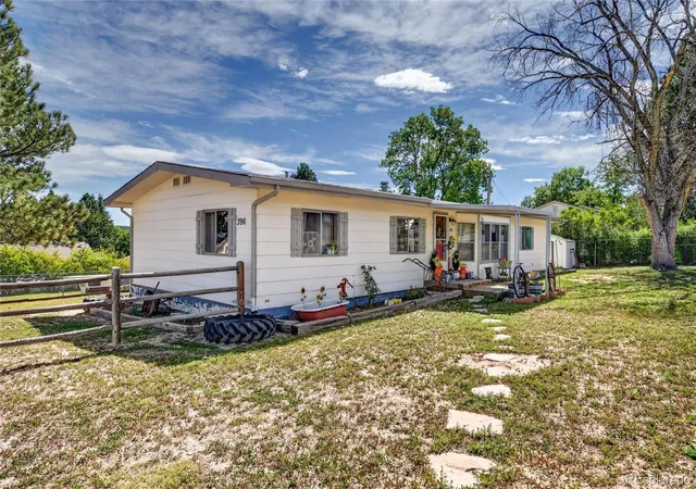 Photo 4 of Single family home for sale at 396 W Elm St, Elizabeth, CO 80107 | MLS# 4498967 | Listing updated on 2026-10-05