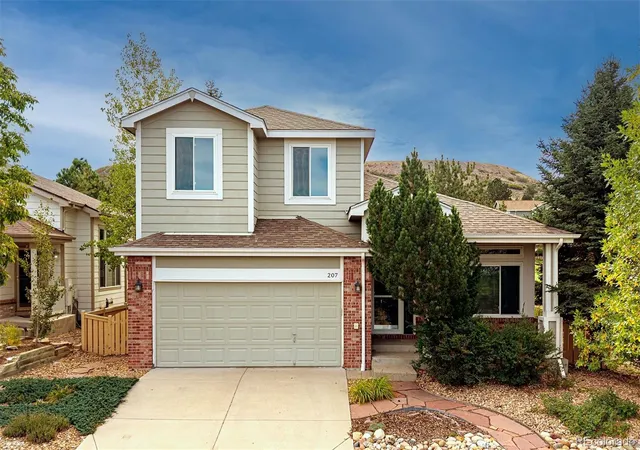 Photo 1 of Single family home for sale at 207 Masters Dr, Castle Rock, CO 80104 | MLS# 6572988 | Listing updated on 2026-09-24