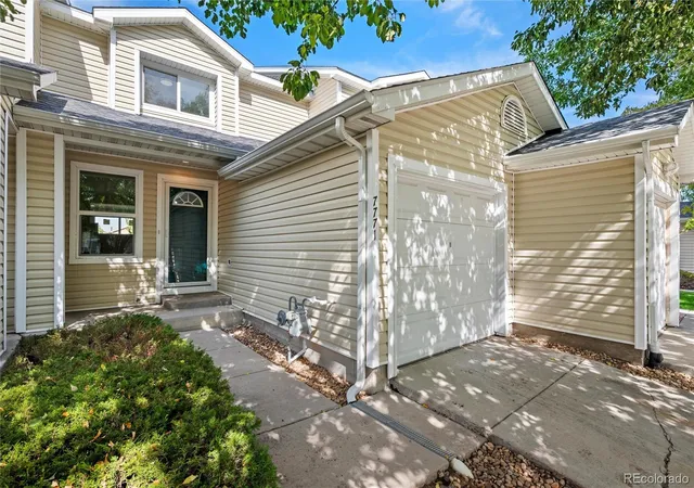 Photo 3 of Townhouse for sale at 7771 S Kalispell Ct, Englewood, CO 80112 | MLS# 6133795 | Listing updated on 2026-10-04