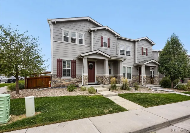 Photo 2 of Townhouse for sale at 21855 E Radcliff Cir, Aurora, CO 80015 | MLS# 7083351 | Listing updated on 2026-09-27