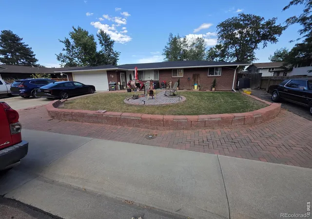 Photo 1 of Single family home for sale at 12 Huntington Ct, Longmont, CO 80503 | MLS# IR1068888 | Listing updated on 2026-10-21