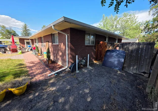 Photo 1 of Single family home for sale at 12 Huntington Ct, Longmont, CO 80503 | MLS# IR1068888 | Listing updated on 2026-10-21
